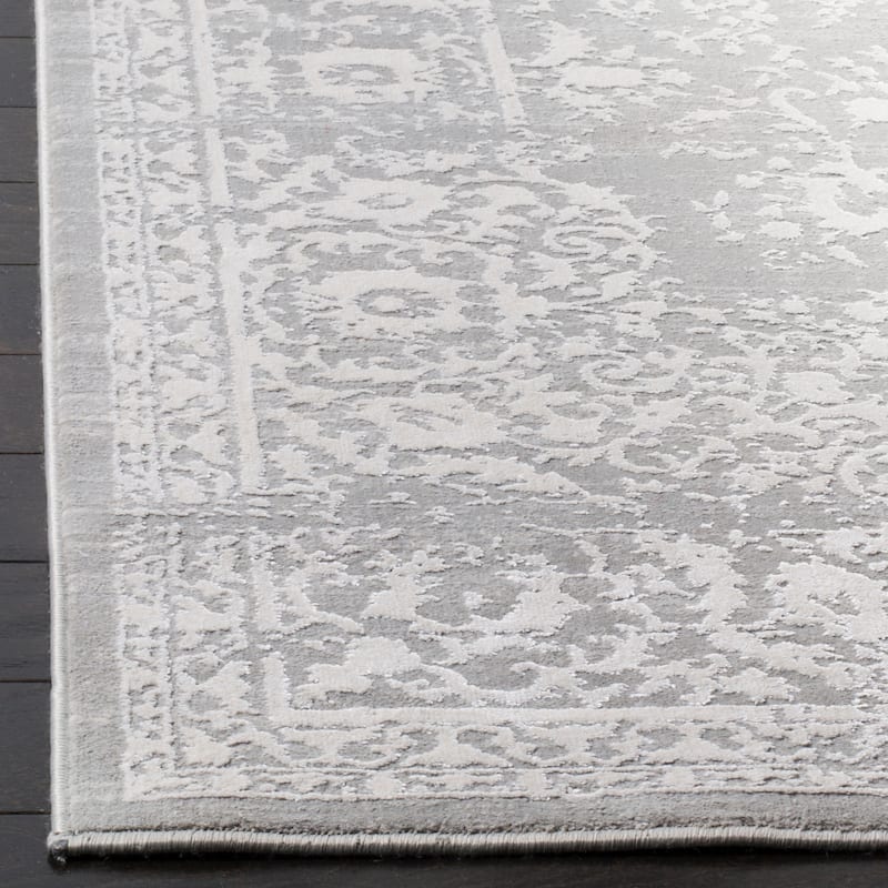 SAFAVIEH Princeton Bula Vintage Oriental Distressed Rug - 2'6" x 4' - Grey/Beige