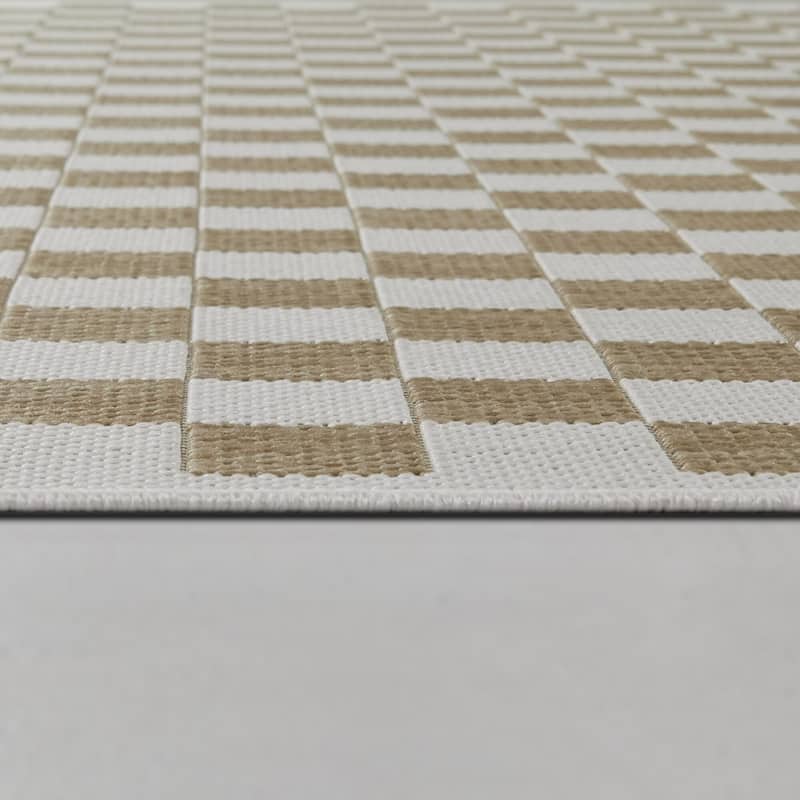 Rupert Checkered Patio Indoor/Outdoor Area Rug