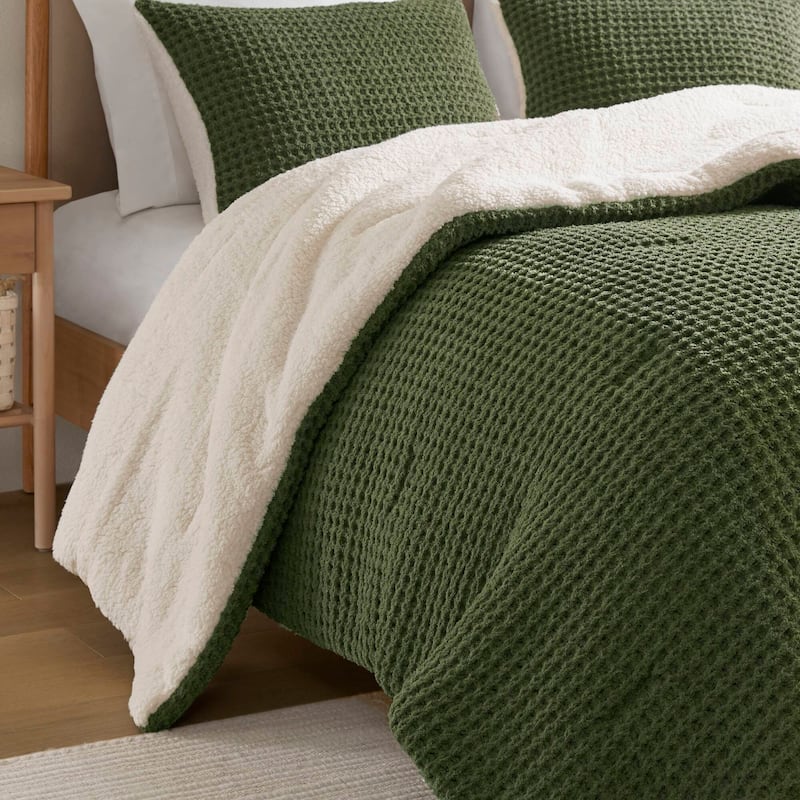 Madison Park Riordan Waffle Knit Chenille Comforter Set