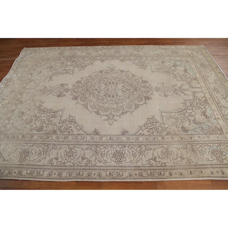 Hand Knotted Oriental 100% Wool Carpet Traditional Medallion Beige & Ivories Tabriz Area Rug - 9' 0'' X 6' 4''