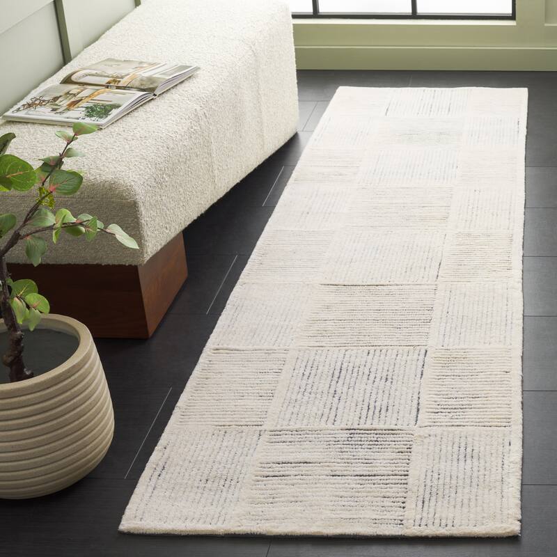 SAFAVIEH Handmade Metro Merilee Modern Wool Rug - 2'3" x 8' Runner - Ivory/Charcoal