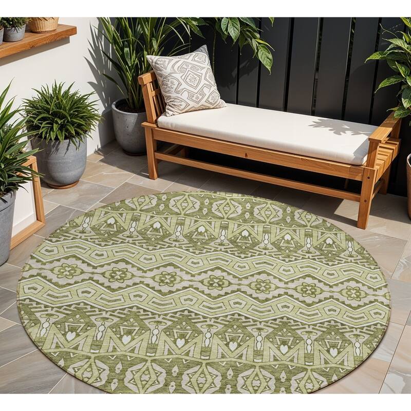 HomeRoots Moroccan Transitional Rectangle Outdoor Rug - 8' Round