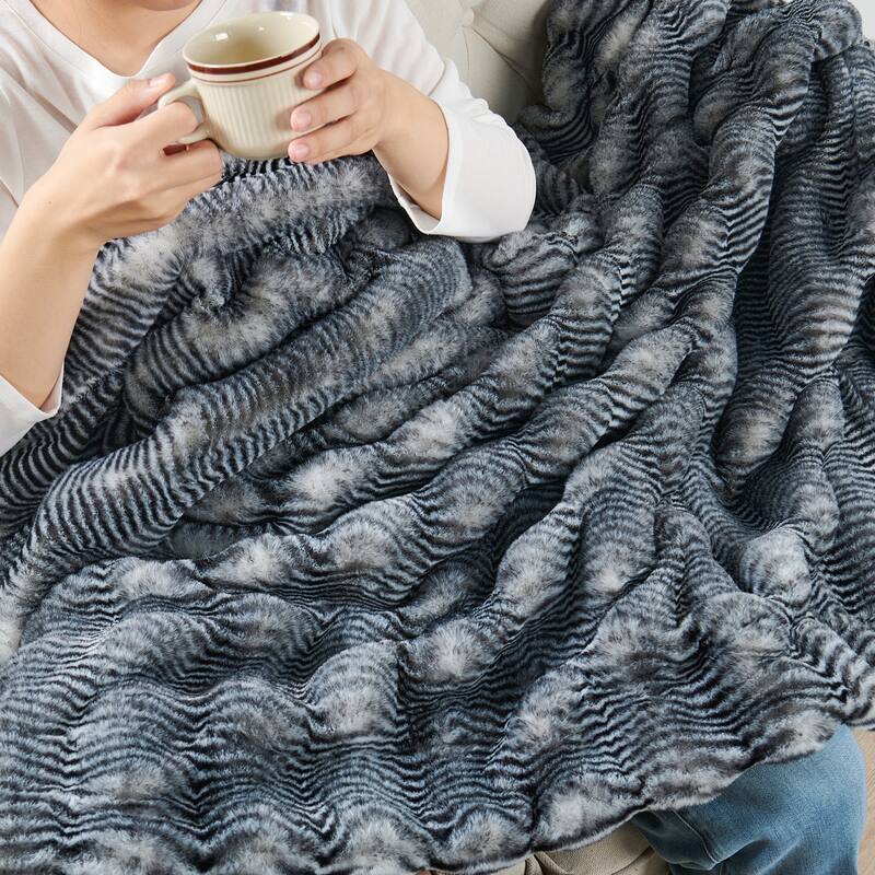 Thick StripeRabbit FauxFur Throw Fuzzy Soft Plush Blanket for Sofa
