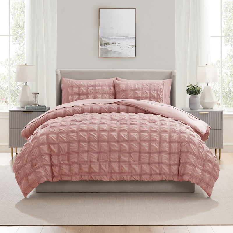 Empyrean Modern Comforter Seer Sucker - Bali Blush - King