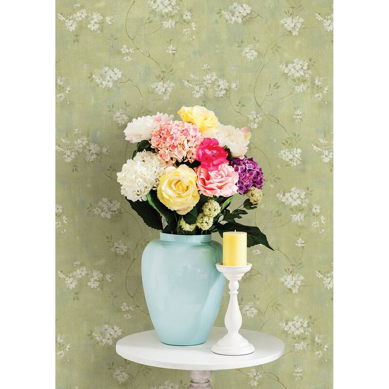 Flowers Margo Dixie Green Floral Trail 15' L X 6 W Wallpaper Roll