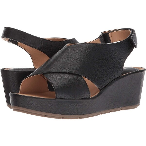 me too arena wedge sandal