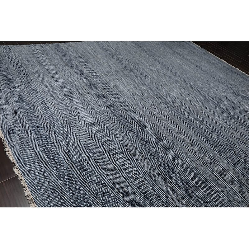 Hand Knotted Blue Tibetan Wool and Silk Oriental Area Rug (10x14) - 10' x 14'