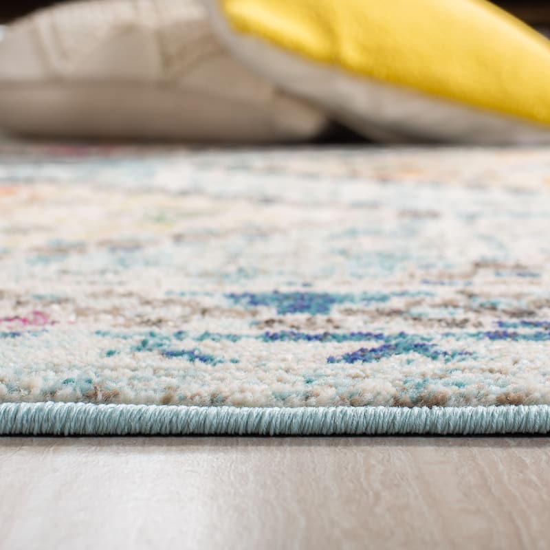 SAFAVIEH, Madison Hortensia Boho Diamond Distressed Rug