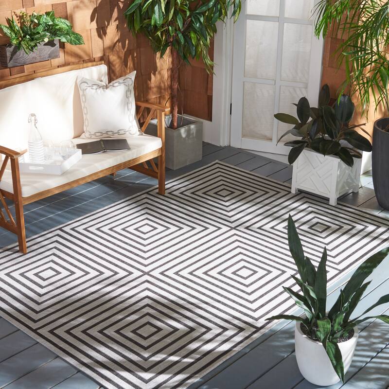 SAFAVIEH Beach House Indoor/ Outdoor Waterproof Patio Backyard Rug