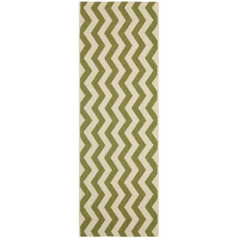 SAFAVIEH Courtyard Merlene Chevron Indoor/ Outdoor Waterproof Patio Backyard Rug