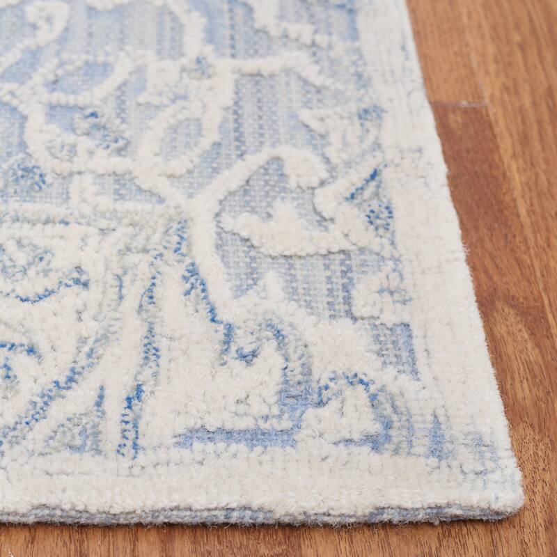 SAFAVIEH Handmade Trace Katina Floral Wool Rug