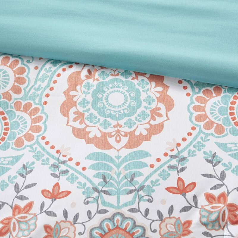 Intelligent Design Avery Boho Comforter Set with Bed Sheets