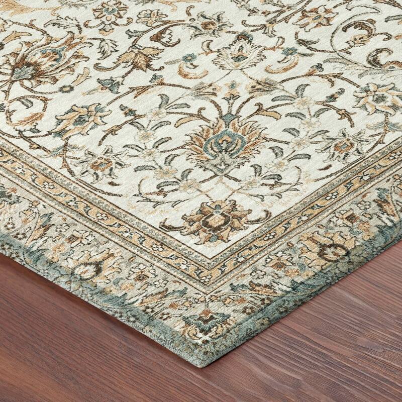 Machine Washable Indoor/ Outdoor Traditional Arvada Chantille Rug