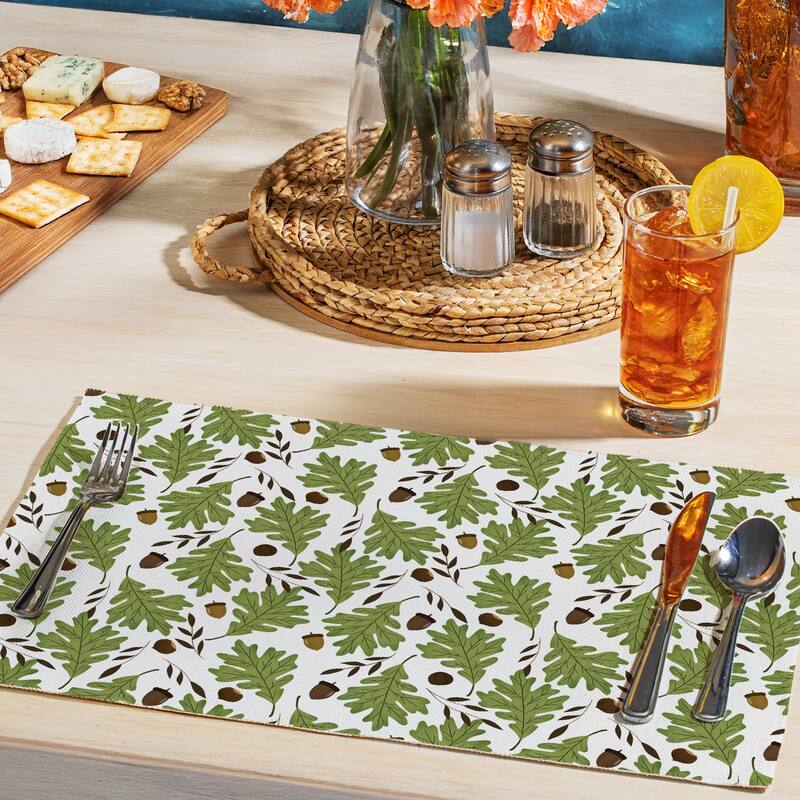 Oak Leaves 4-Pack Poly-Cotton Blend Placemats Manufactured in The USA Machine Washable Dryer Safe