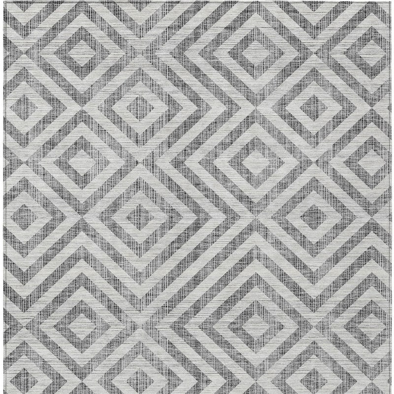 HomeRoots Geometric Transitional Rectangle Outdoor Rug