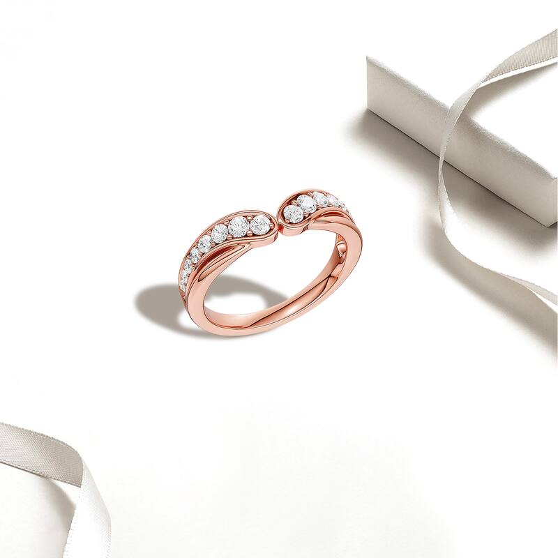 1/3ct TDW Diamond Contour Wedding Band in 10k Gold for Women