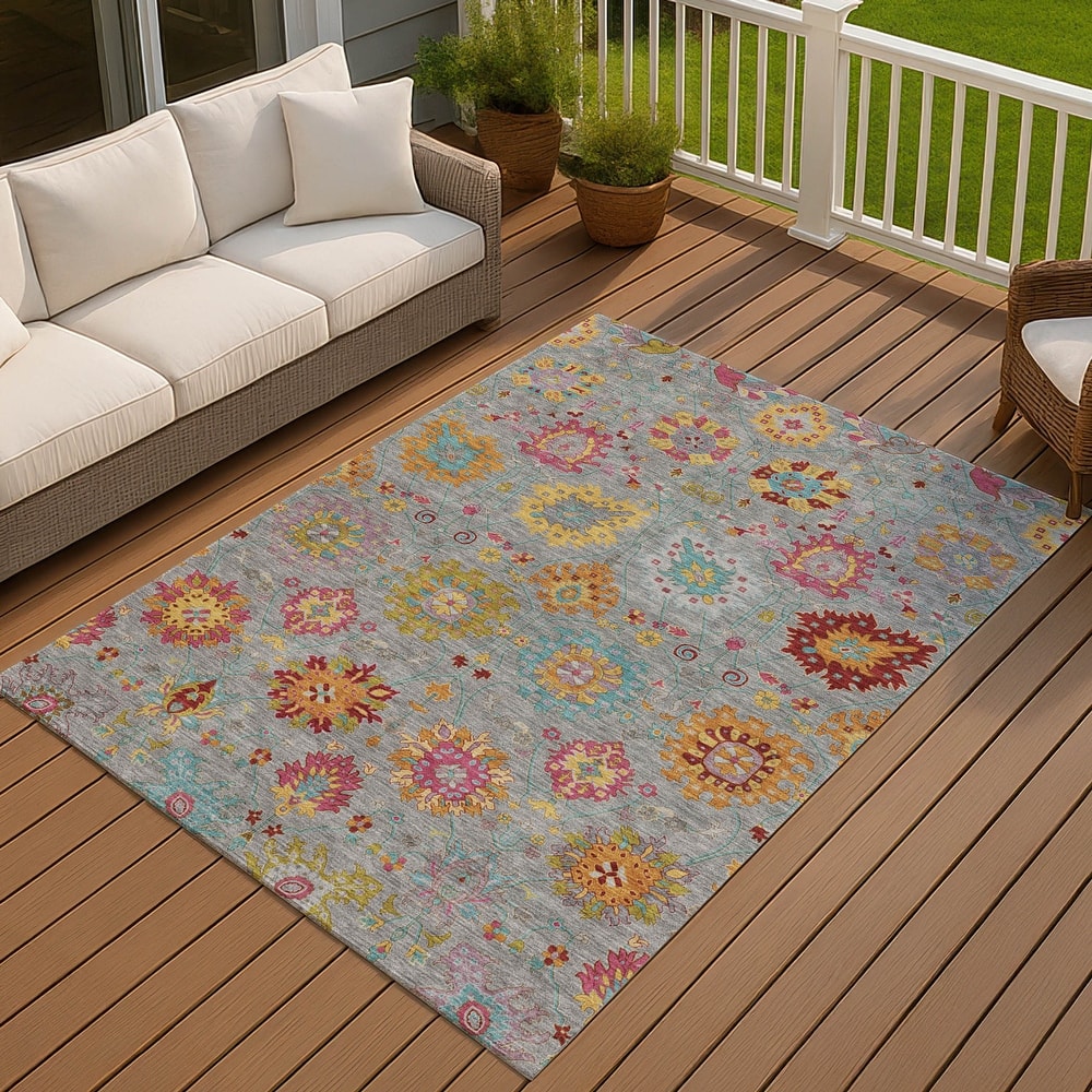 Machine Washable Indoor/ Outdoor Traditional Kashan Chantille Rug