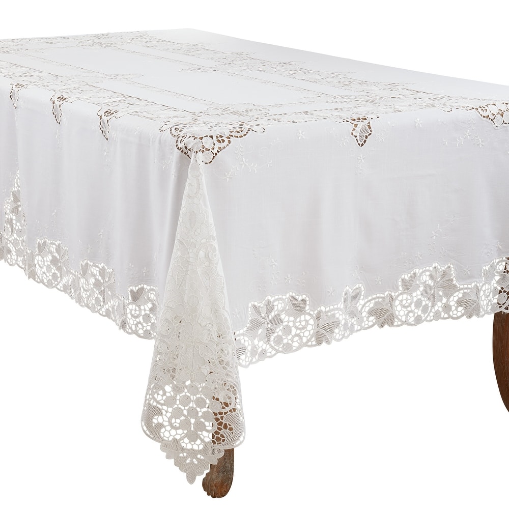 Tablecloth With Lace Design