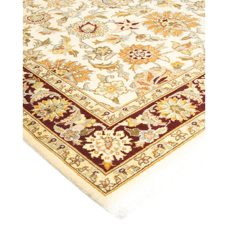 Overton Handknotted Wool Traditional Oriental Ivory Area Rug - 4' x 6'