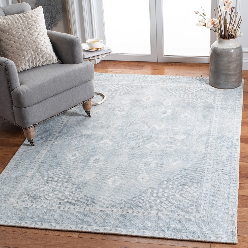 SAFAVIEH Handmade Restoration Vintage Zaria Wool & Viscose Rug