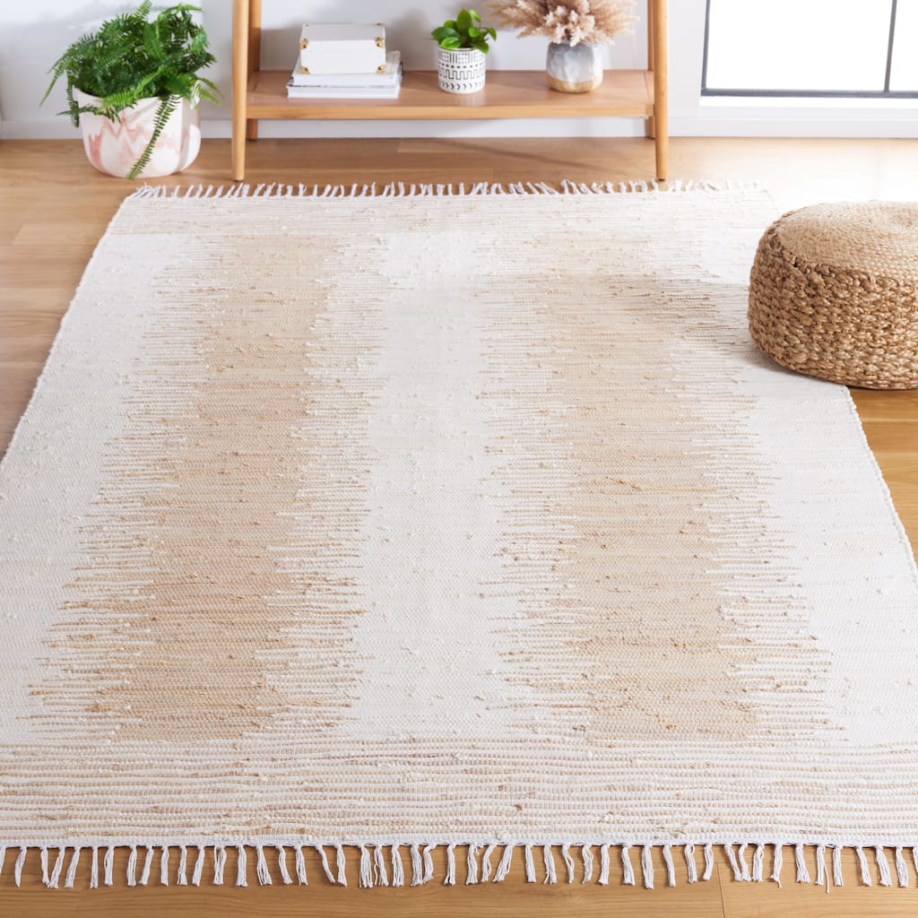 SAFAVIEH Handmade Flatweave Montauk Malwine Casual Cotton Rug - Beige - 4' x 6'