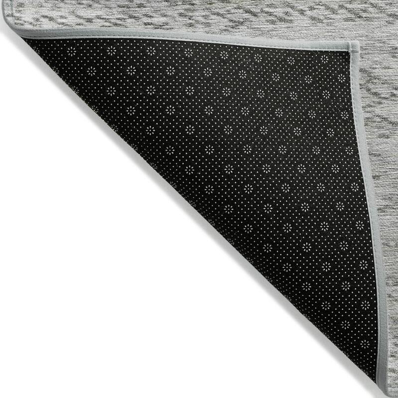 Machine Washable Indoor/Outdoor Modern Trellis Chantille Rug