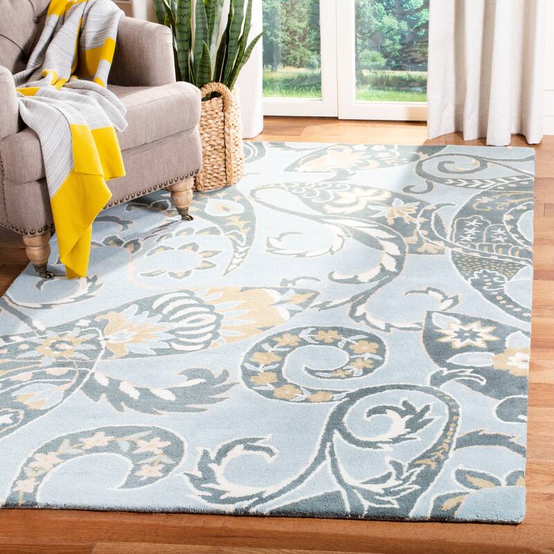 SAFAVIEH Handmade Wyndham Dragana Modern Wool Rug
