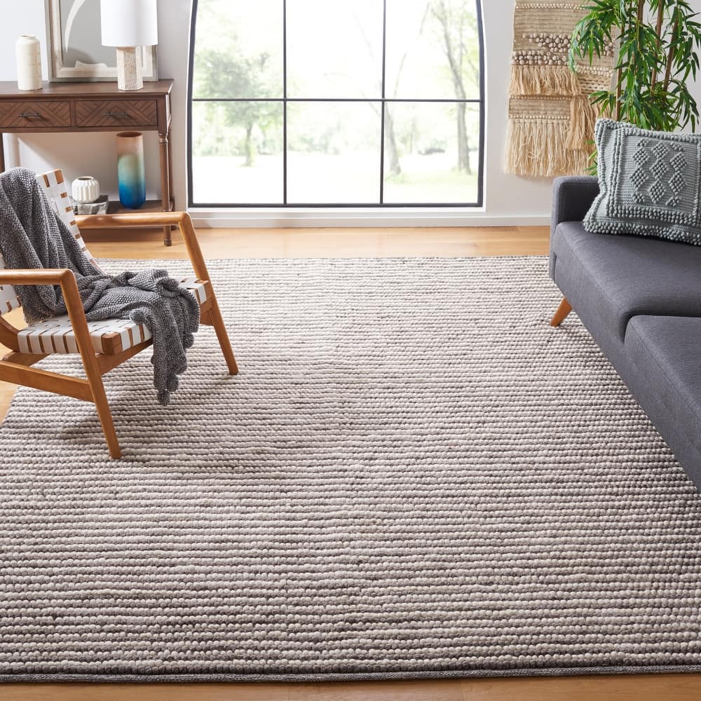 SAFAVIEH Handmade Natura Kinuko Wool Rug