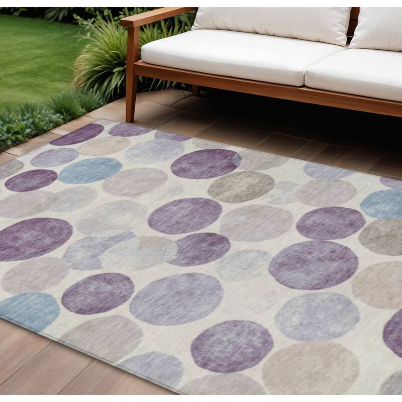 HomeRoots Geometric Transitional Rectangle Outdoor Rug - 10' X 14'