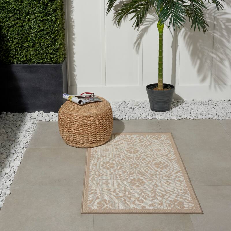 Porch & Den Godwin Medallion Indoor/Outdoor Area Rug