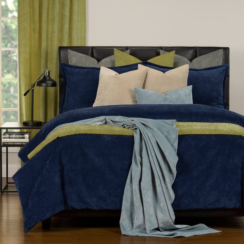 Mixology Padma 7 Piece Duvet Cover and Insert Set