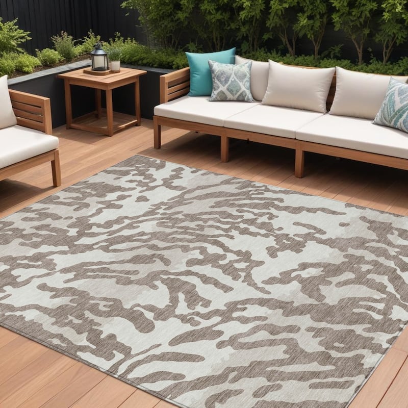HomeRoots Animal Print Transitional Rectangle Outdoor Rug - 8' X 10'