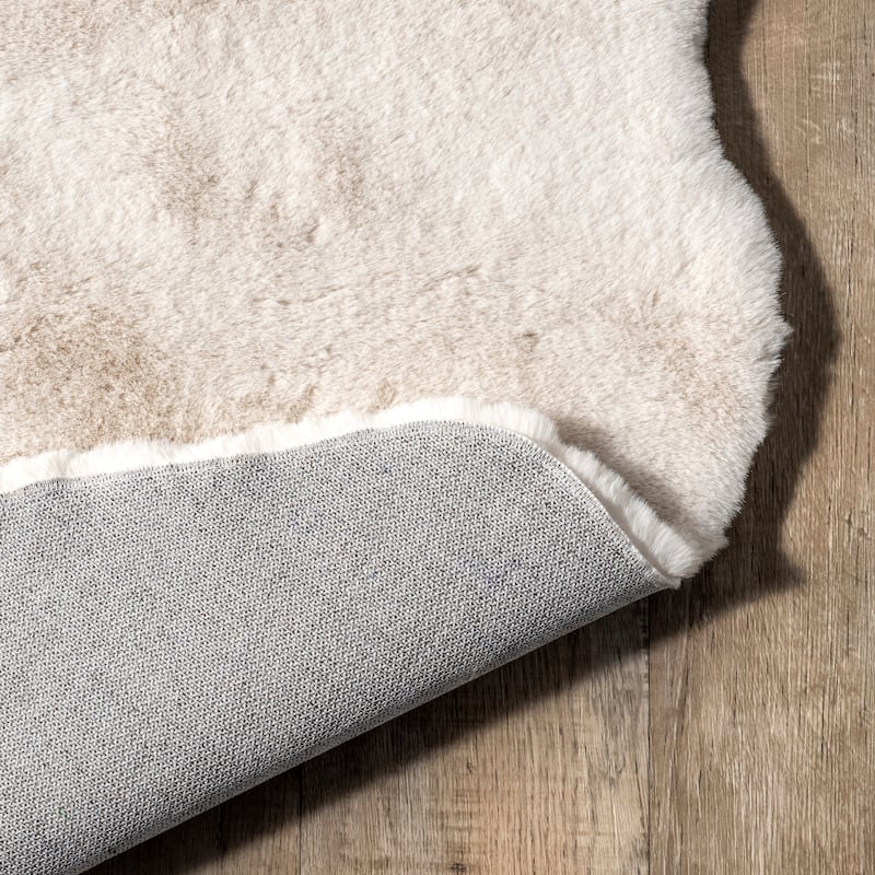 Nuloom Corra SuperiorWash Faux SheepSkin Machine Washable Area Rug