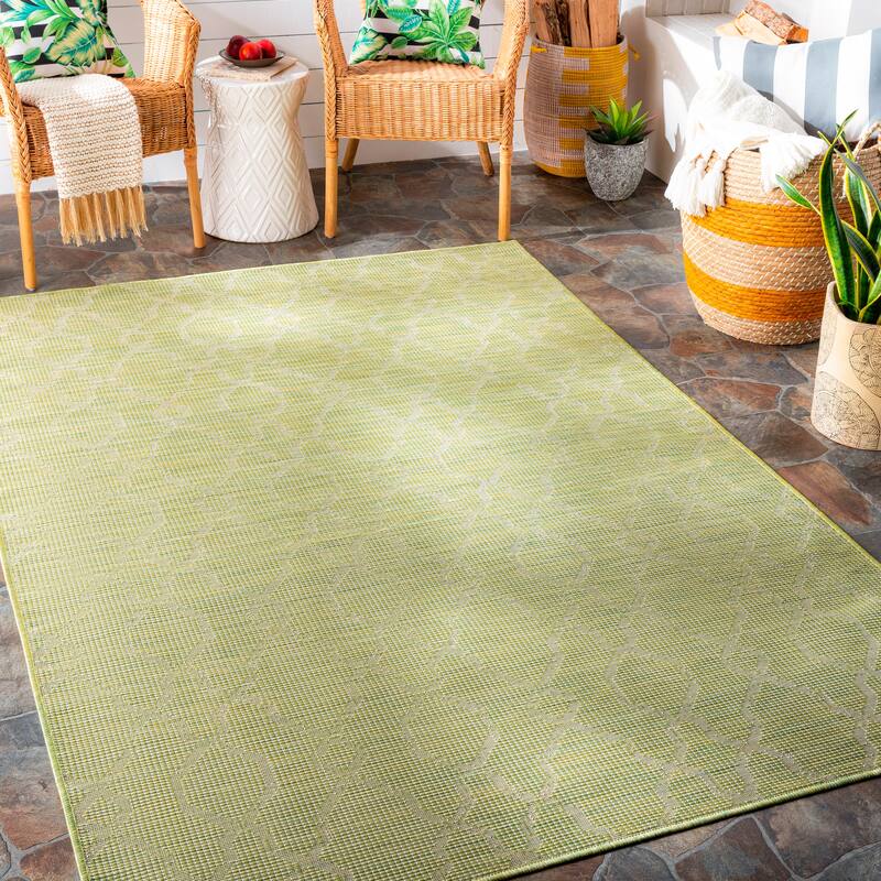 Artistic Weavers Jaylah Indoor / Outdoor Trellis Area Rug - 6'4" x 9' - Lime