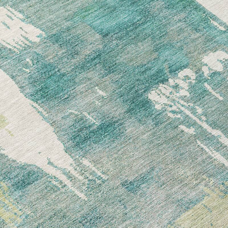 Machine Washable Indoor/ Outdoor Contemporary Fusion Chantille Rug