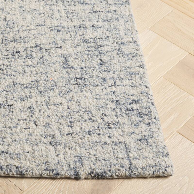 SAFAVIEH Handmade Abstract Menna Wool Rug