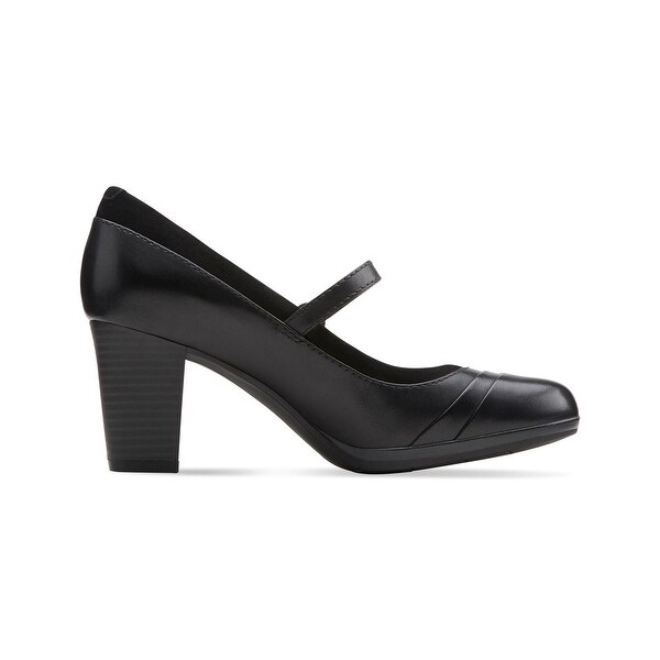 clarks brynn pump