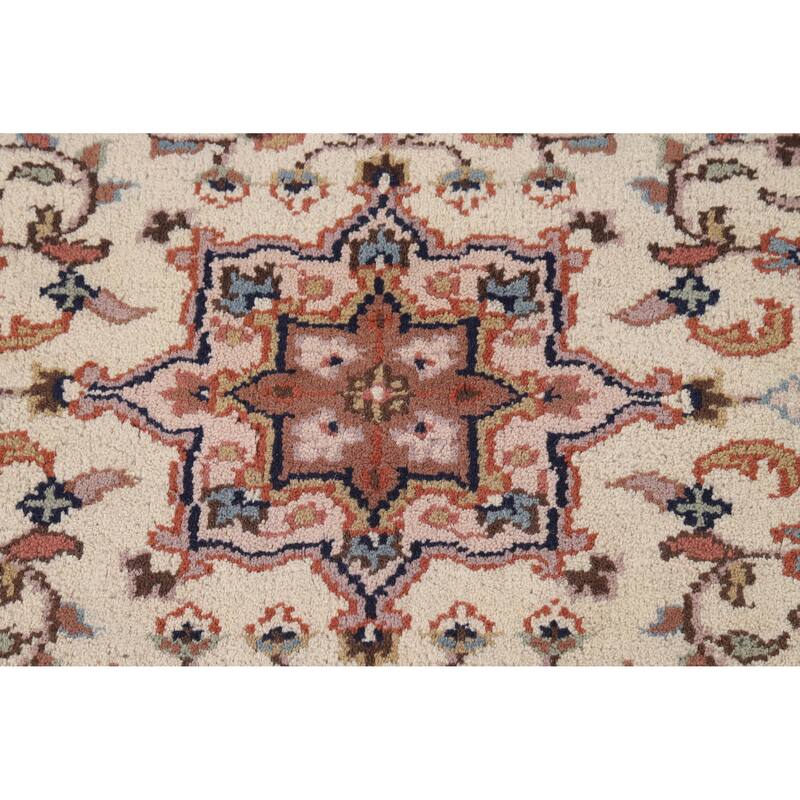 Hand Knotted Oriental 100% Wool Carpet Traditional Medallion Beige & Ivories Sarouk Area Rug - 5' 5'' X 2' 11''