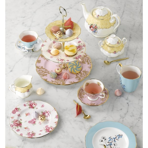 Royal Albert 100 Years Teacup & Saucer, 5 Piece Set 1950-1990 - On 