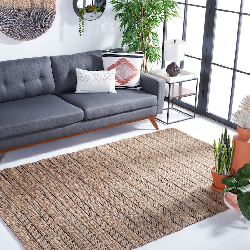 SAFAVIEH Handmade Natural Fiber Samira Geometric Seagrass Rug - 6' x 9' - Black/Natural