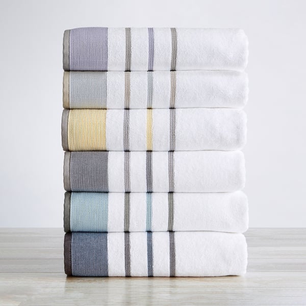 https://ak1.ostkcdn.com/images/products/is/images/direct/c6c85061d2202582adb721b0691abec3896ec27c/Great-Bay-Home-Turkish-Cotton-Striped-Bath-Towel-Sets.jpg?impolicy=medium