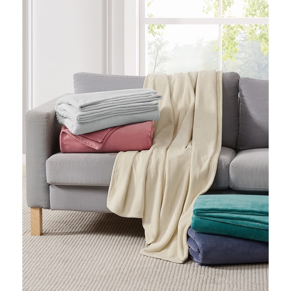 slide 2 of 16, 5th Avenue Lux Ultra Plush 50x70 Throw