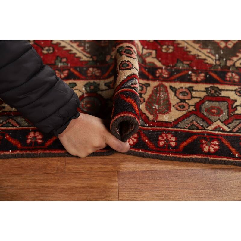 Red Bakhtiari Persian Area Rug Hand-Knotted Wool Carpet - 4'11" x 7'1"