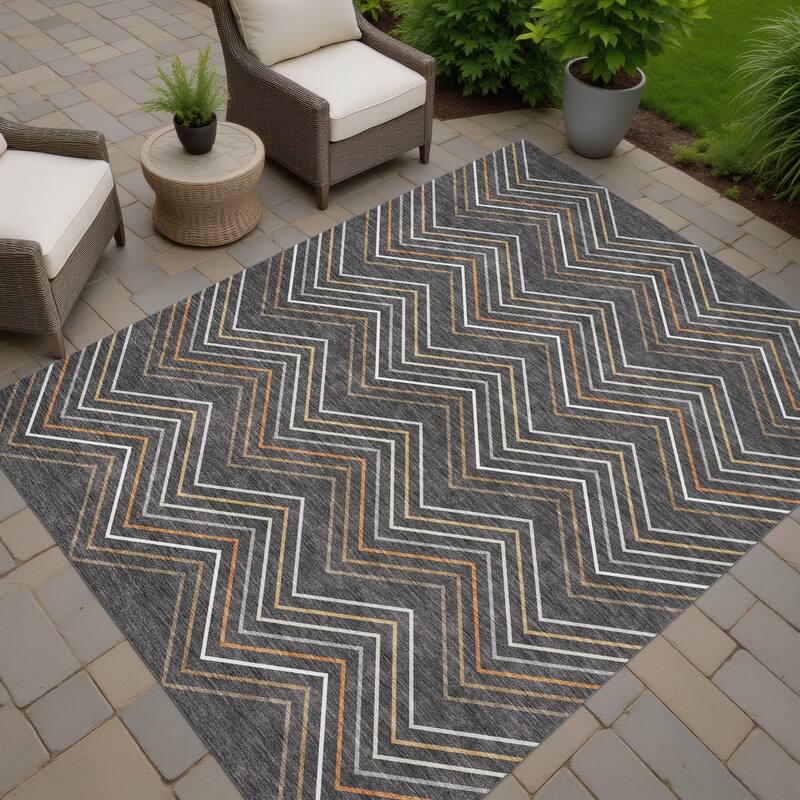 Machine Washable Indoor/ Outdoor Modern Chevron Chantille Rug