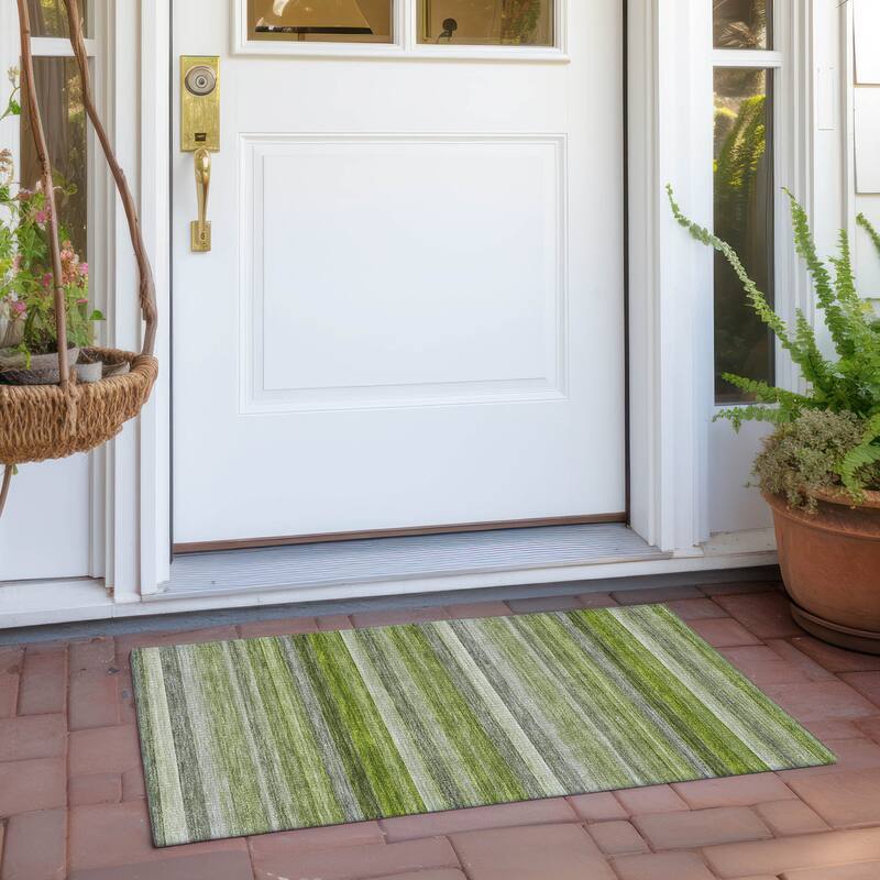 Machine Washable Indoor/ Outdoor Ombre Stripes Chantille Rug - Fern - 1'8" x 2'6"