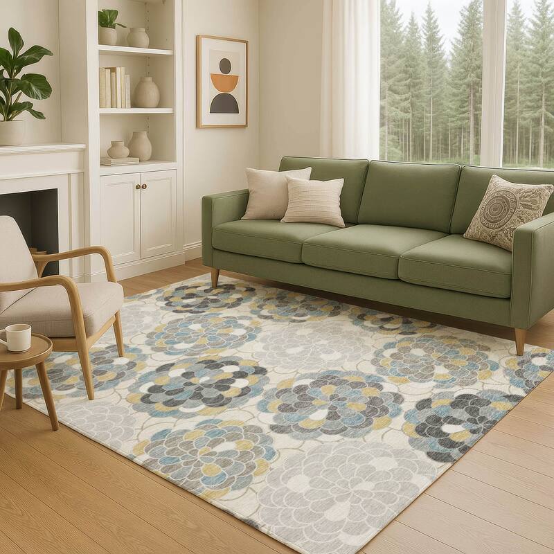 Machine Washable Indoor/ Outdoor Mosaic Cluster Chantille Rug