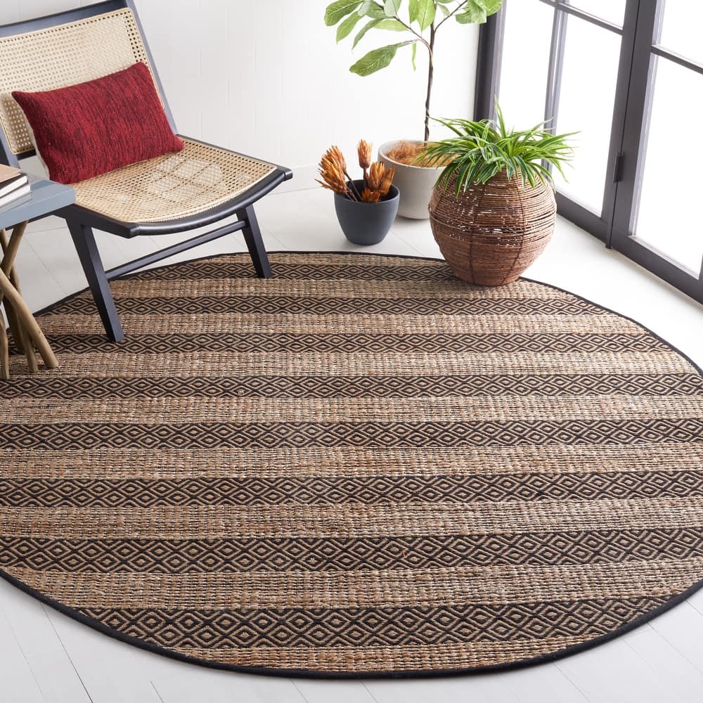 SAFAVIEH Handmade Natural Fiber Jalynn Geometric Seagrass Rug