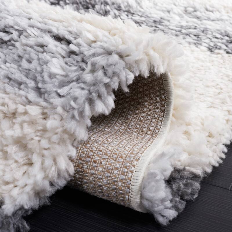 SAFAVIEH Fontana Shag Mariosa Modern Stripe 2-inch Thick Rug