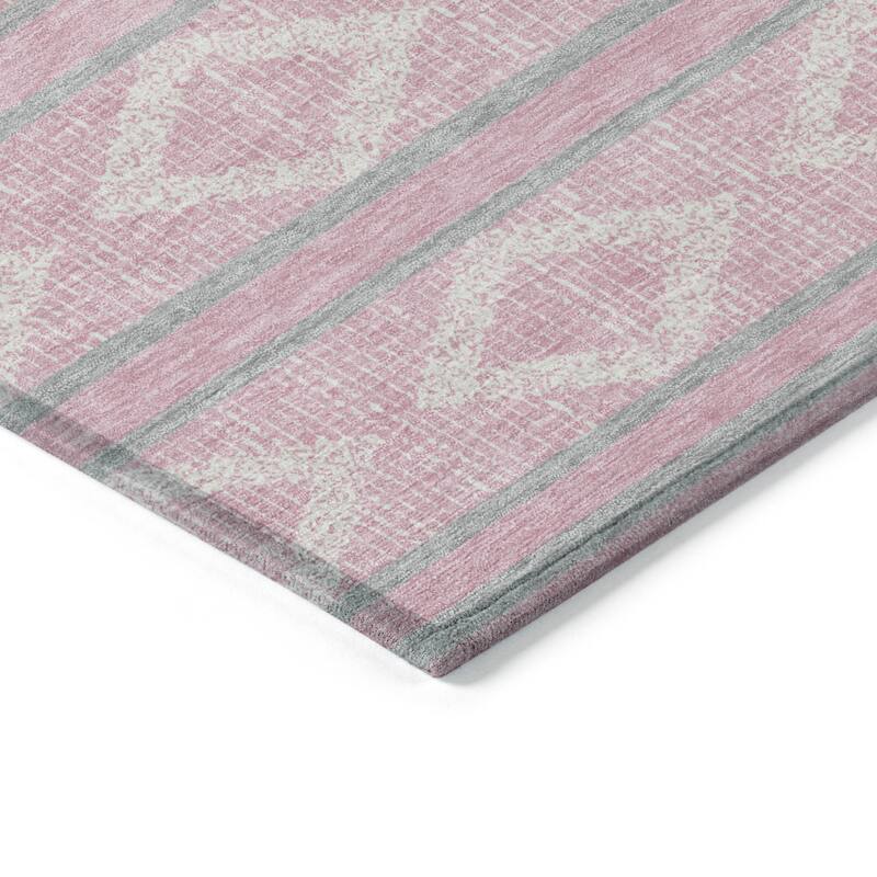 HomeRoots Geometric Transitional Rectangle Outdoor Rug