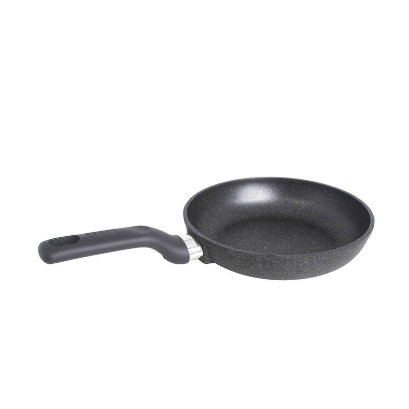 IMUSA Gusto 8 in Fry Pan in Gray - Black